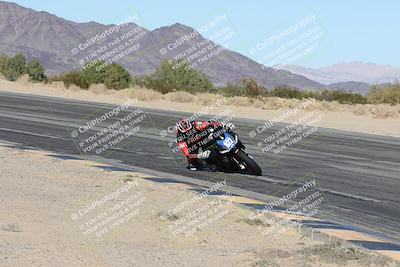 media/Dec-04-2025-Racers Edge (Thu) [[5ebc9f124d]]/3-B Group/7-Session 4 (Turn 10 Inside)/